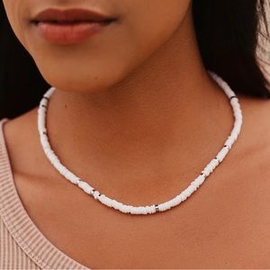 Puravida Puka Shell Choker